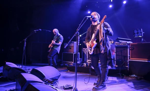 Athena Bostancı'da Konser Verdi!