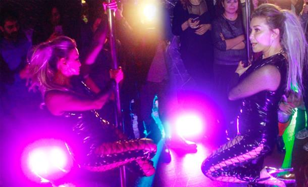 Yoncimik Eller Üstünde!