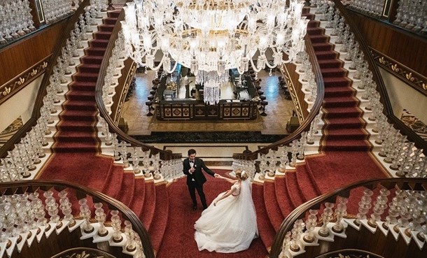 Burak Yeter Evlendi!