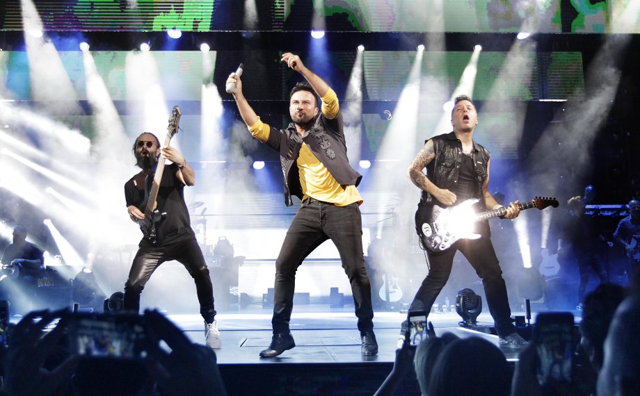 Popun Kralı Tarkan, Açıkhava Maratonunu Tamamladı! Popun Kralı Tarkan, Açıkhava Maratonunu Tamamladı!