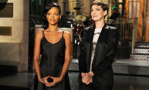 Anna Hathaway ve Rihanna bir filmde yer alacak.