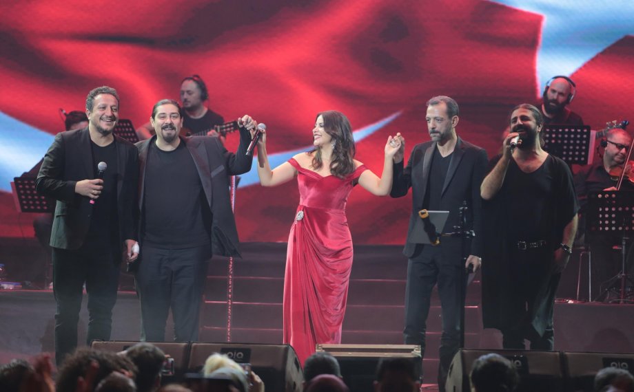 Haliç'te Bol Sürprizli Gece!