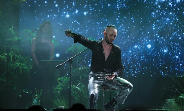 Yeni Albüm Şarkılarını İlk Defa Bostancı'da Seslendirdi!