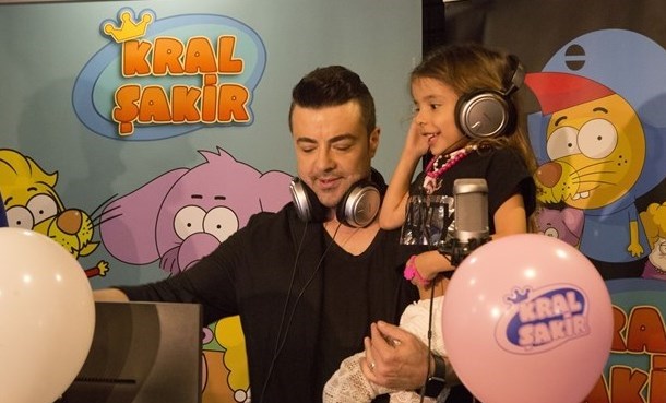 Kızıyla Stüdyoya Girdi !