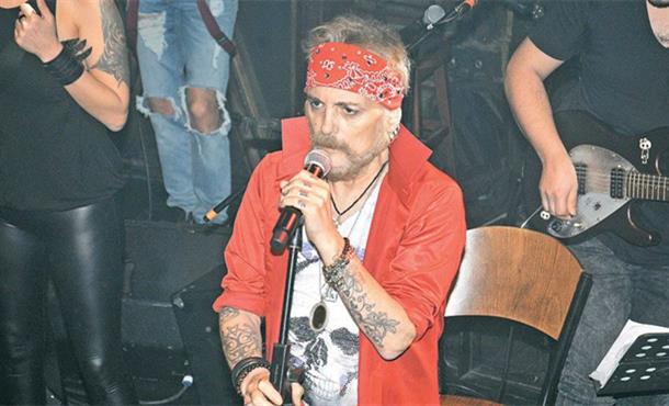 'Hayranlarım Sayesinde Ayaktayım'