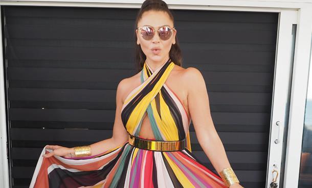 Hadise'den Estetik Açıklaması!