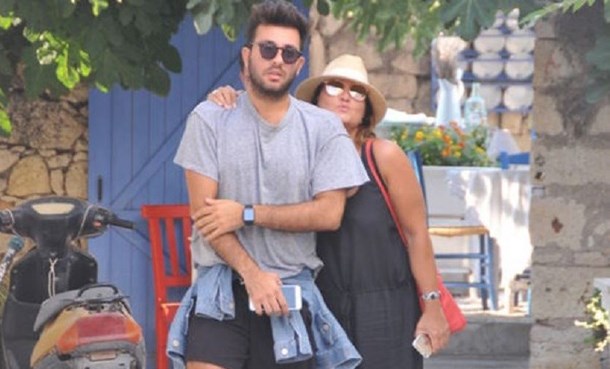 Sibel Can Bodrum'a Gitmek İçin Özel Jet Kiraladı! Sibel Can Bodrum'a Gitmek İçin Özel Jet Kiraladı!